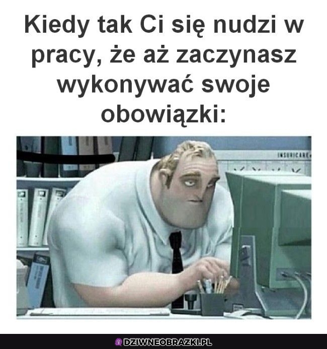 Ta nuda w pracy