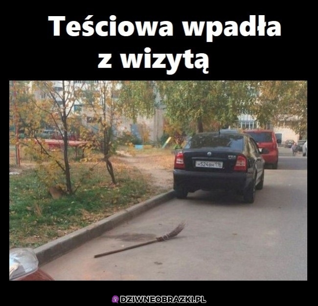 Zaparkowała