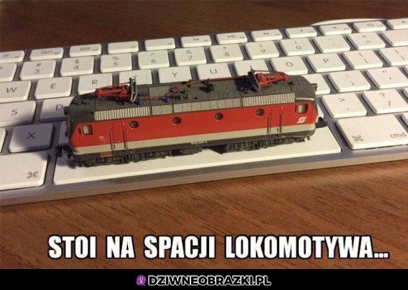 Stoi lokomotywa