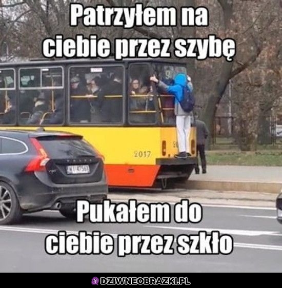 Patrzyłem na ciebie przez szybę