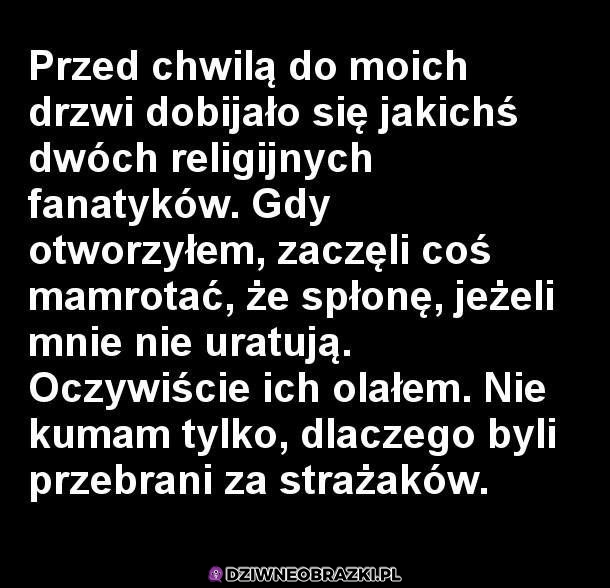 Coraz dziwniejsi ci fanatycy się robią